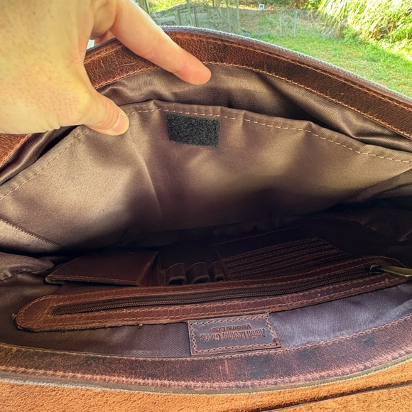 Aaron Leather messenger bag - Picture 13 of 16